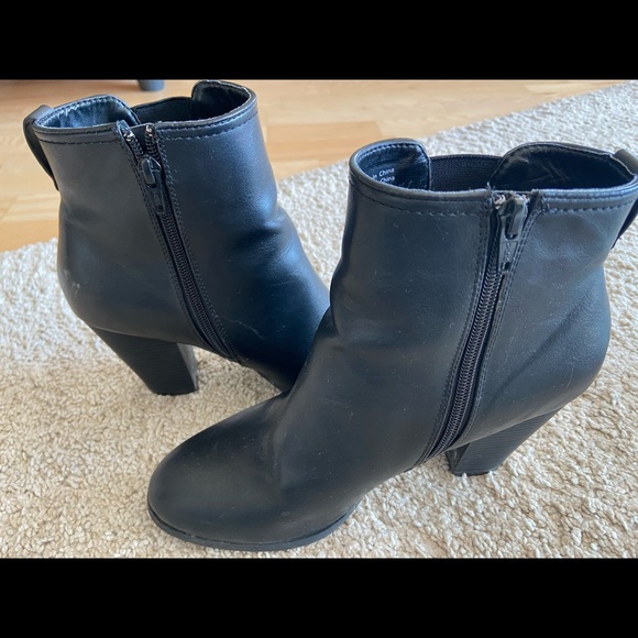Black Heeled Boots - Picture 2 of 9